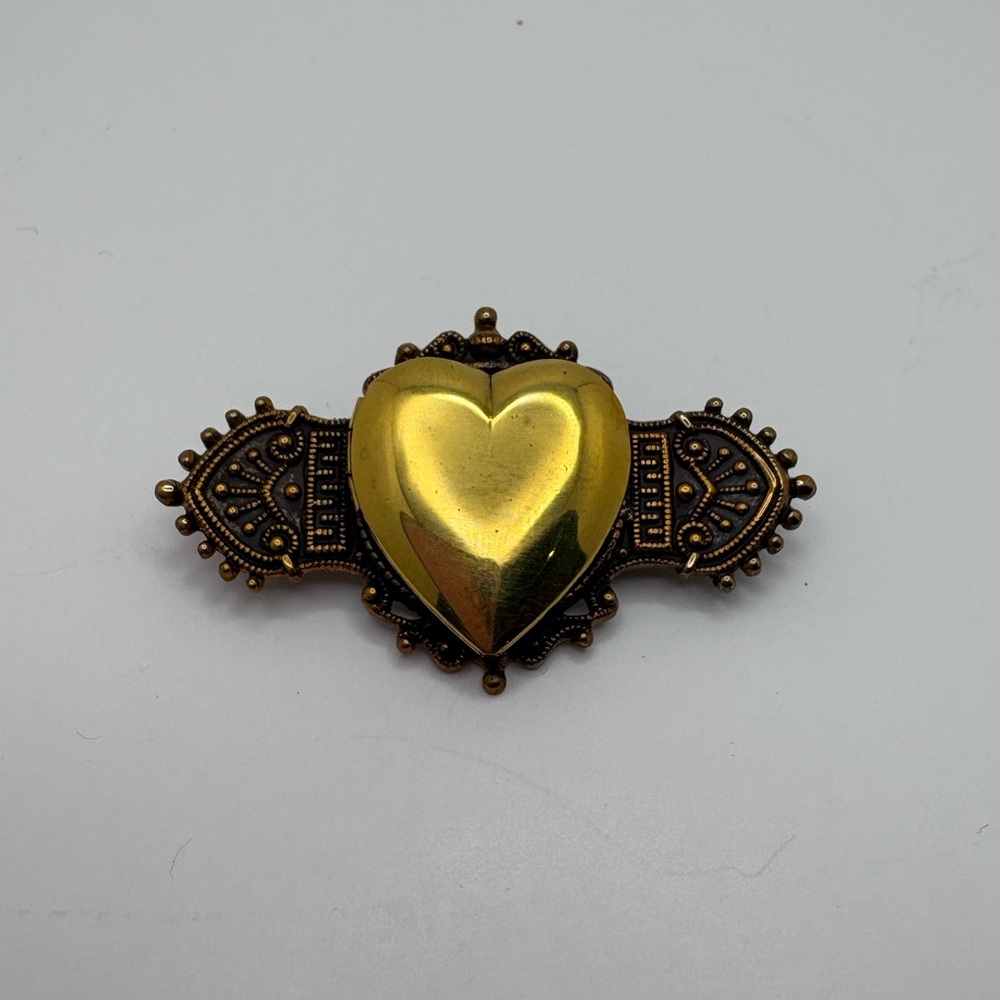 Vintage Pididdly Links Brass Locket Pin